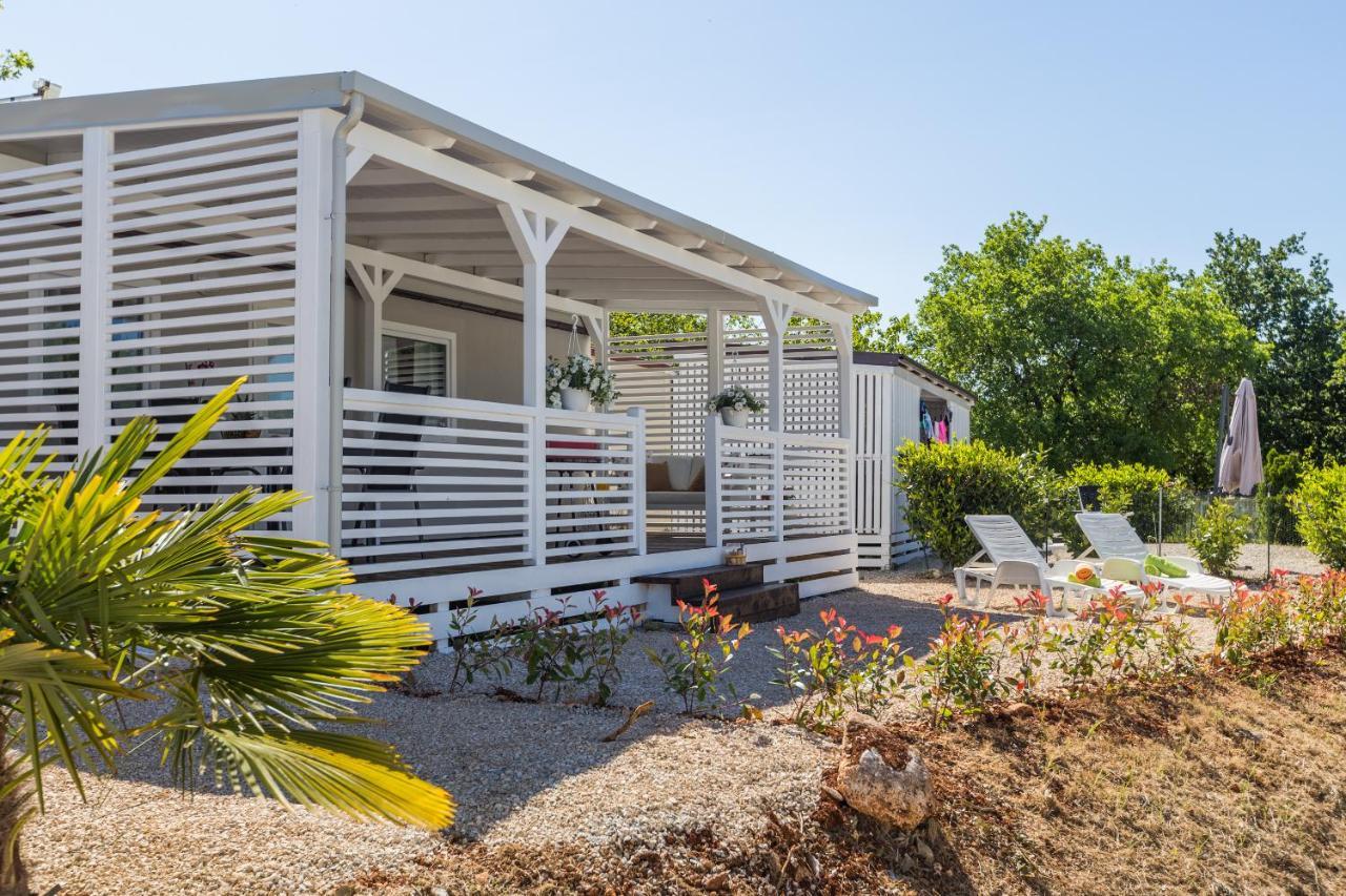 Zelena Laguna Mobile Homes Mugeba ภายนอก รูปภาพ