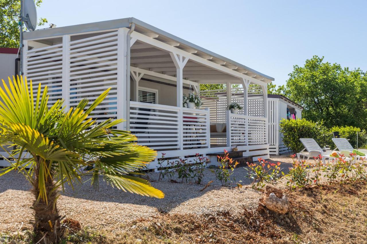 Zelena Laguna Mobile Homes Mugeba ภายนอก รูปภาพ