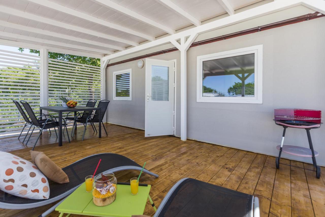 Zelena Laguna Mobile Homes Mugeba ภายนอก รูปภาพ