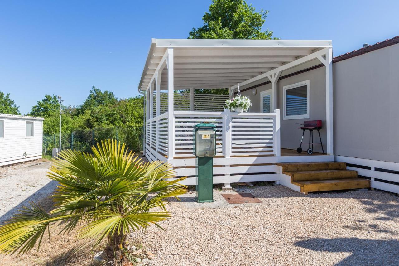 Zelena Laguna Mobile Homes Mugeba ภายนอก รูปภาพ