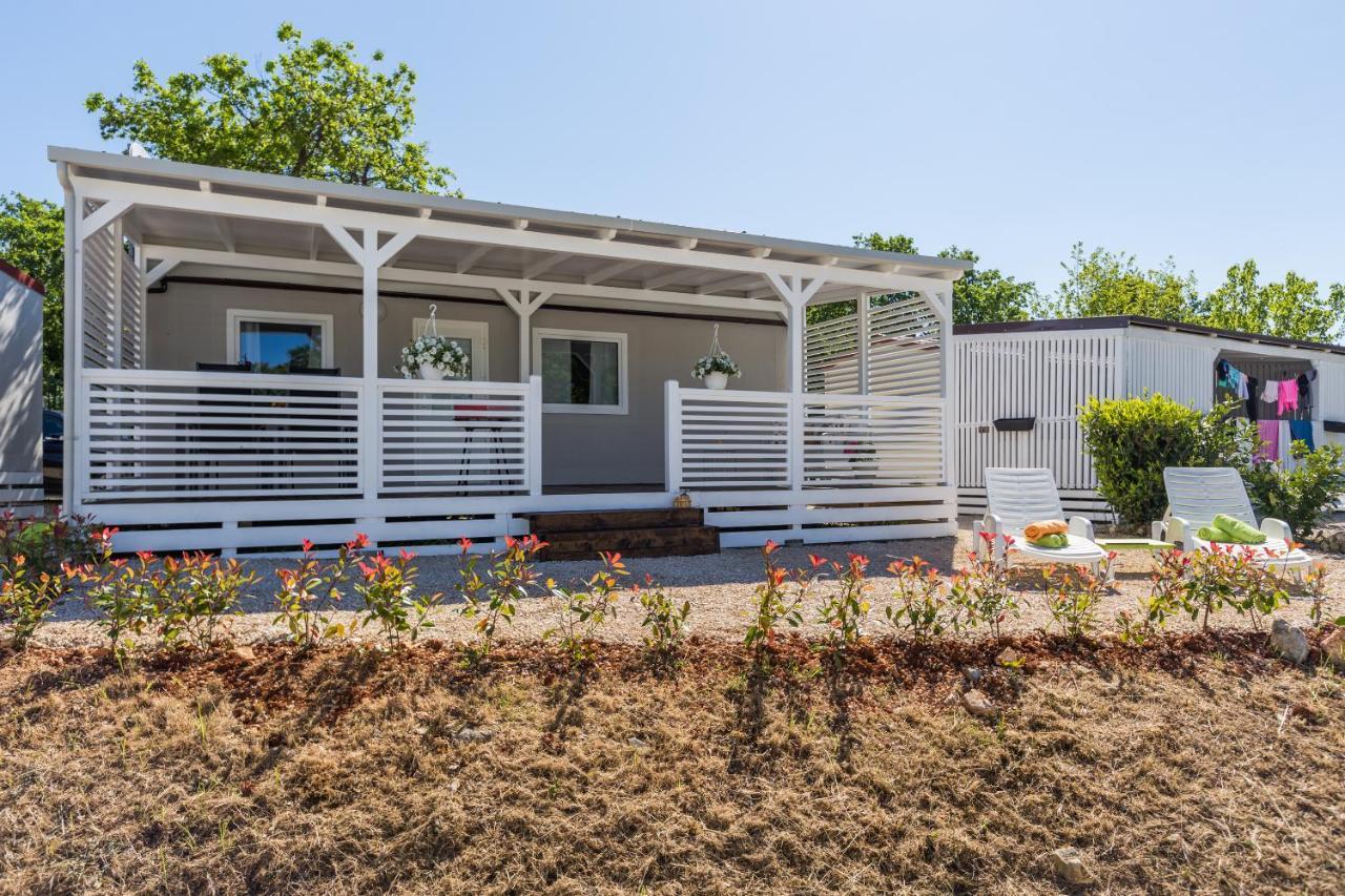 Zelena Laguna Mobile Homes Mugeba ภายนอก รูปภาพ