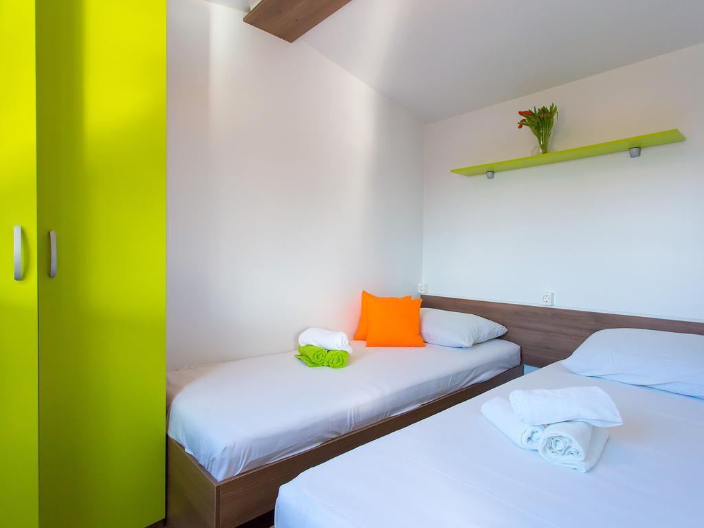 Zelena Laguna Mobile Homes Mugeba ภายนอก รูปภาพ